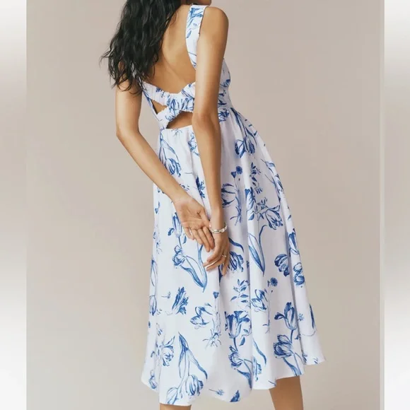spaulding linen dress Seville Linen Wrap Dress With Adjustable Shoulder Straps – Bali Lane main image 0